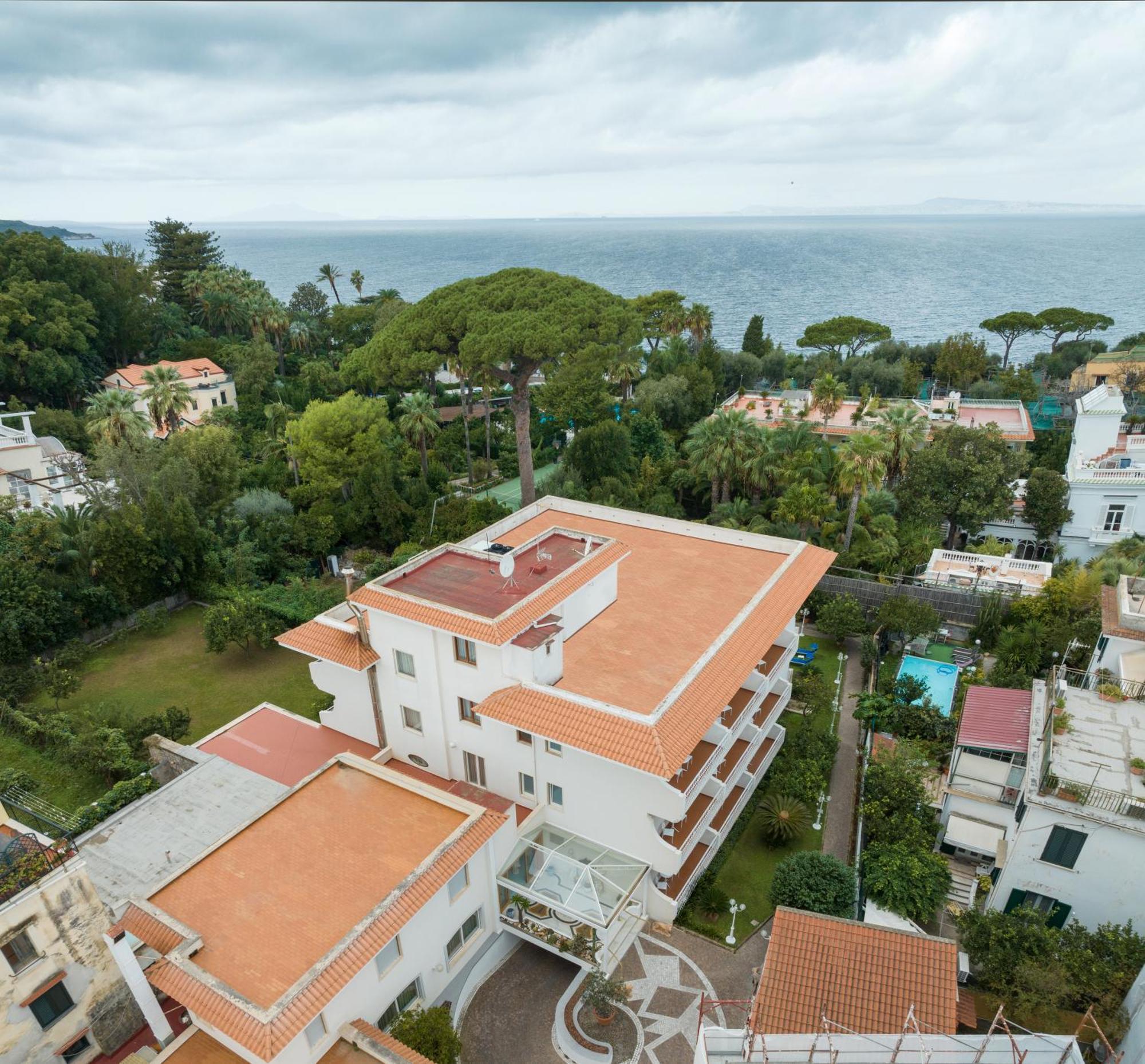 Hotel Eliseo Park'S Sant'Agnello Exterior photo