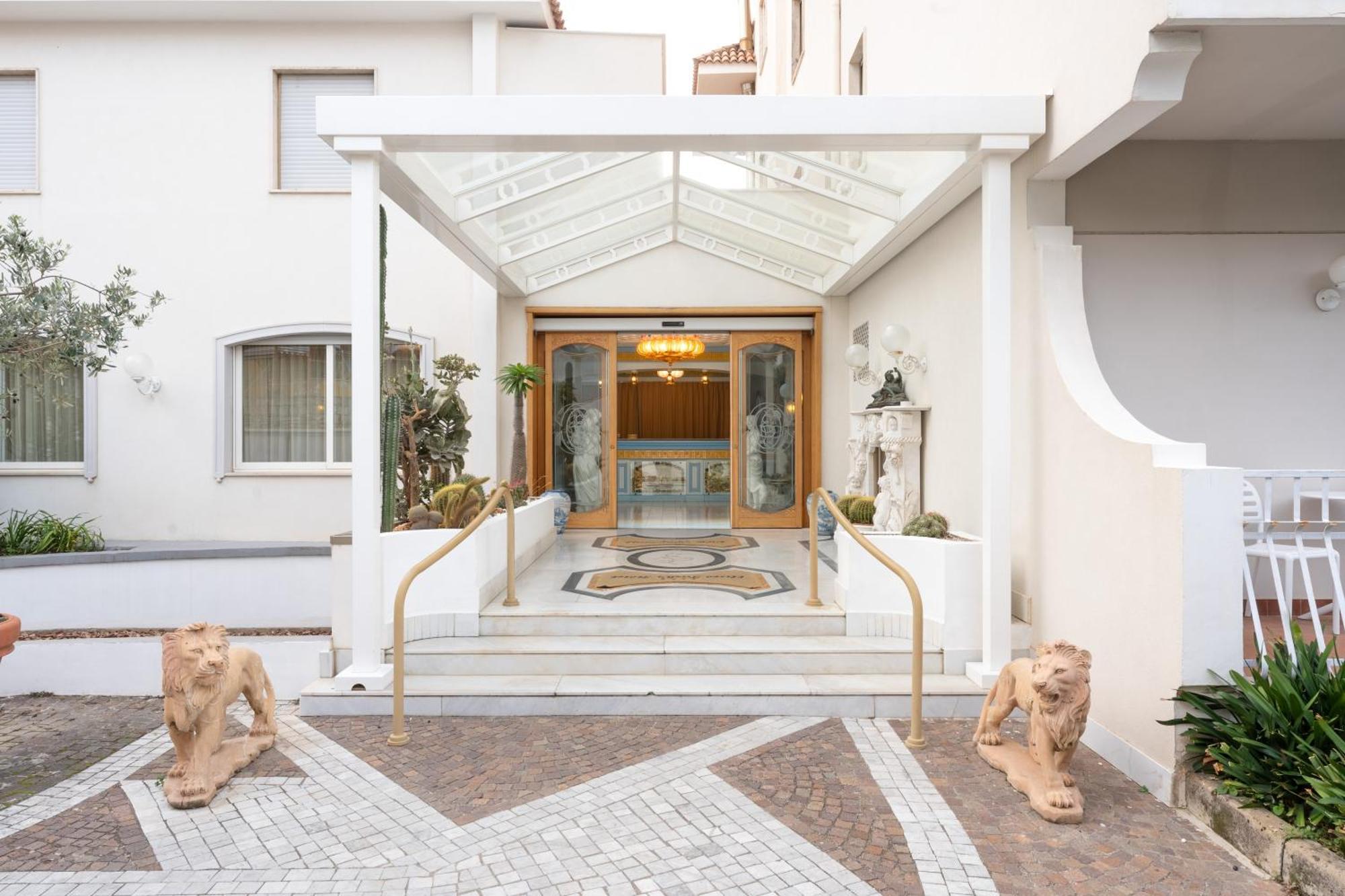 Hotel Eliseo Park'S Sant'Agnello Exterior photo