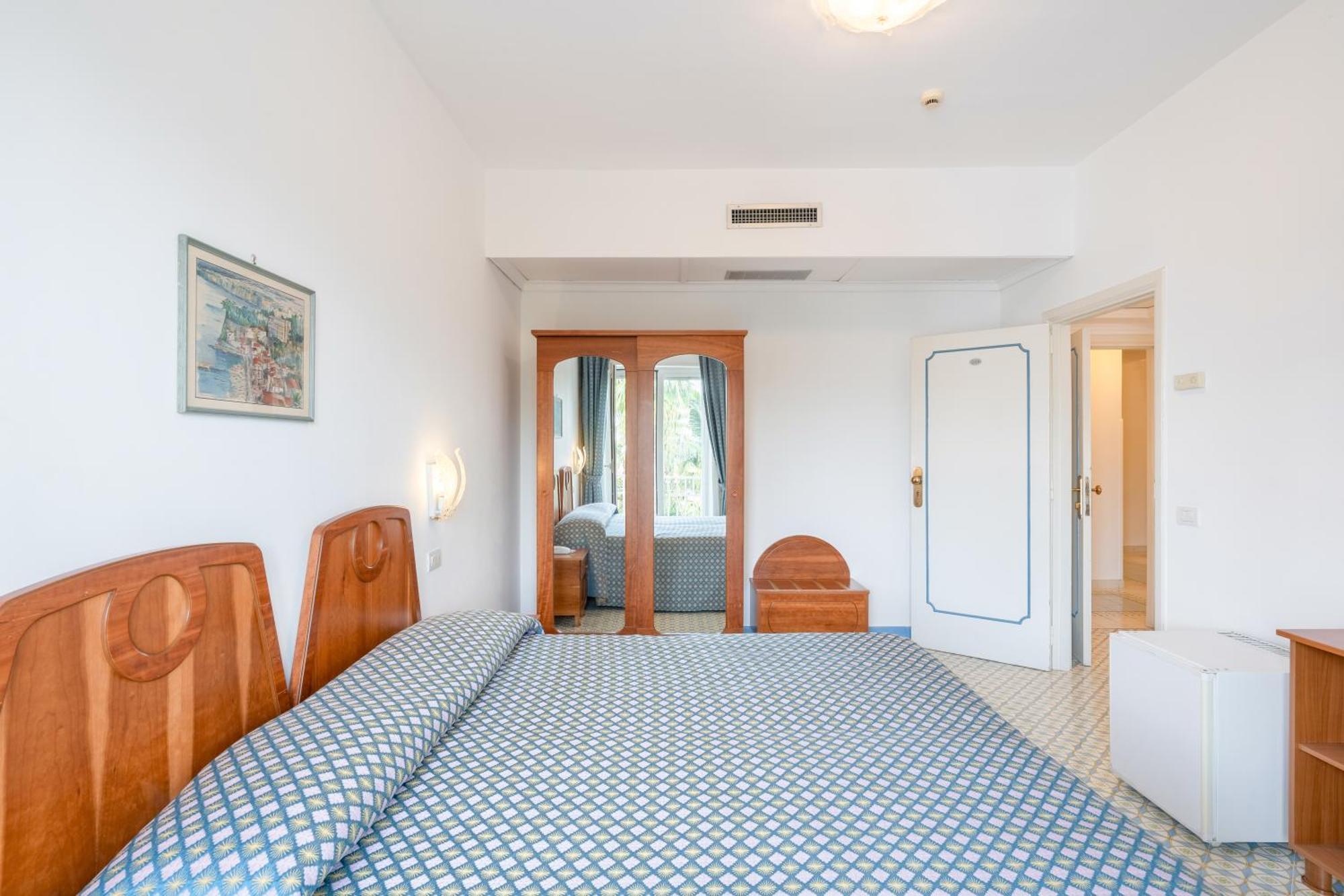 Hotel Eliseo Park'S Sant'Agnello Exterior photo